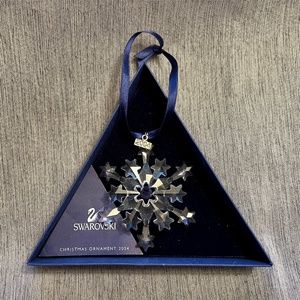 Swarovski snowflake Christmas ornament 2004